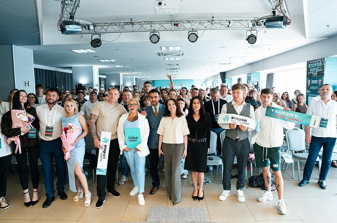 Фото В Новосибирске при поддержке «Новых людей» прошёл большой подкаст о подростковых зависимостях «НеТрудный возраст» 3 - Сиб.ФМ Фото В Новосибирске при поддержке «Новых людей» прошёл большой подкаст о подростковых зависимостях «НеТрудный возраст» 3