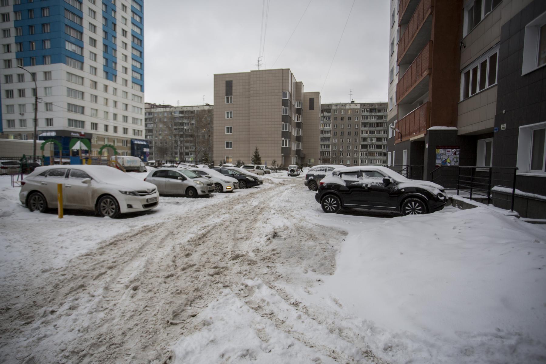 Фото Мерзко и пакостно: фото с улиц Новосибирска, где гололёд и снежное болото оказались сильнее коммунальщиков 4