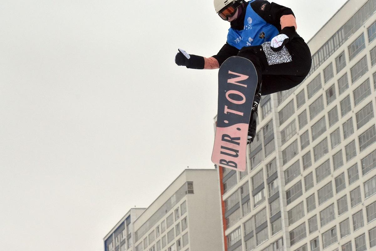 Фото Большой воздух: в Новосибирске прошли два этапа Кубка России по сноуборду 14