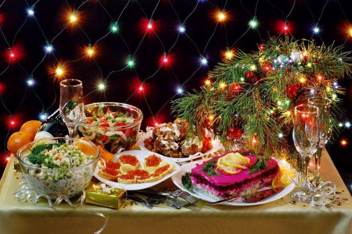 Фото Селёдка под шубой, «Зимний» и оливье – кому противопоказаны главные новогодние салаты 2