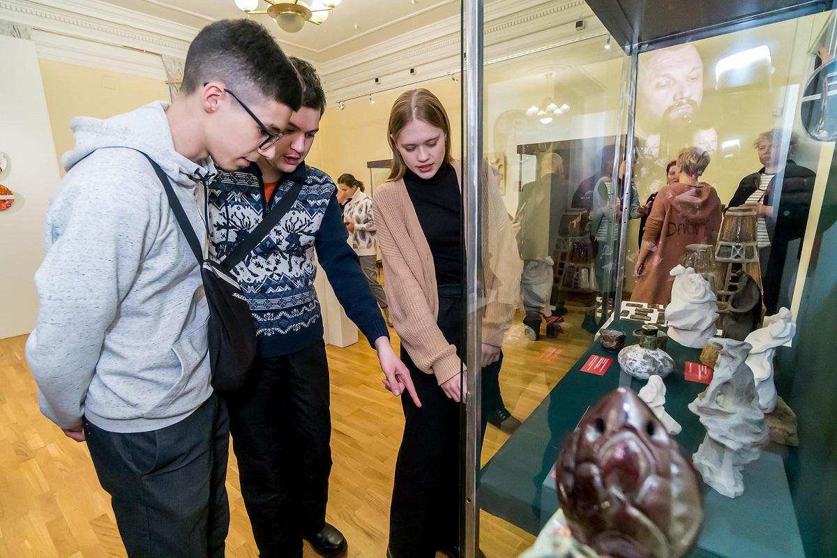 Фото В Новосибирском государственном художественном музее открылась выставка XVIII международного Сибирского фестиваля керамики 2