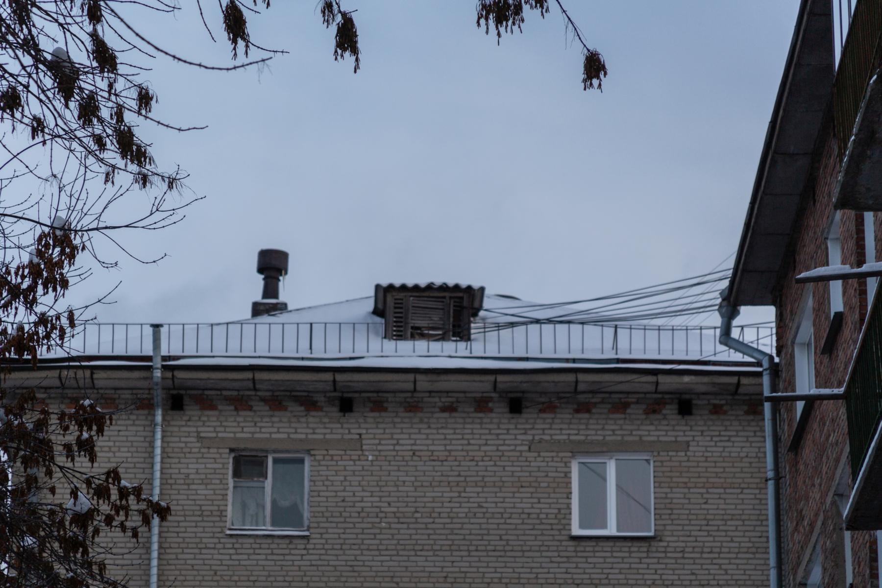 Фото В Новосибирске ГЖИ выявила 42 нарушения уборки снега во дворах домов 5