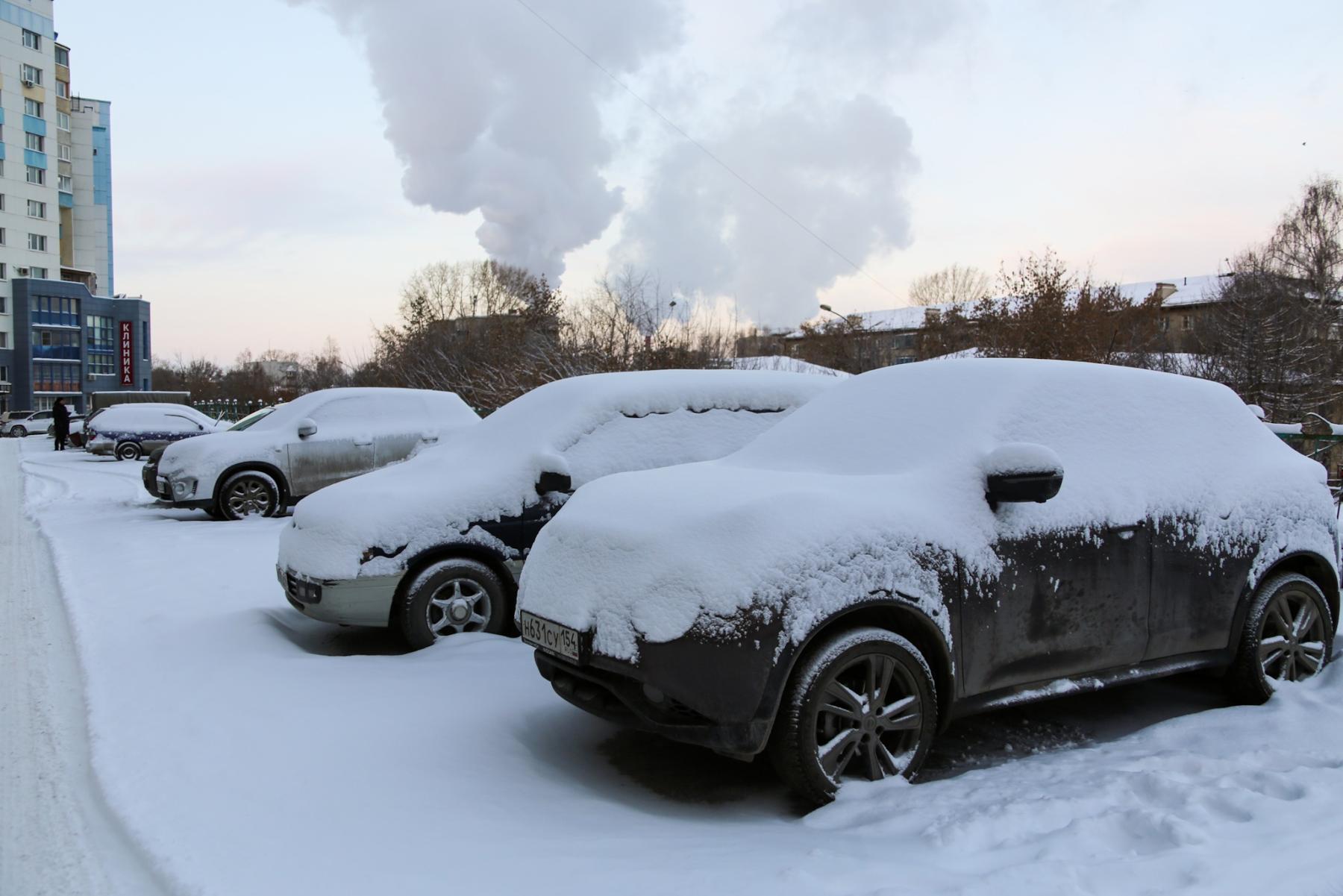Фото В Новосибирске водители раскритиковали уборку городских дорог от снега 2