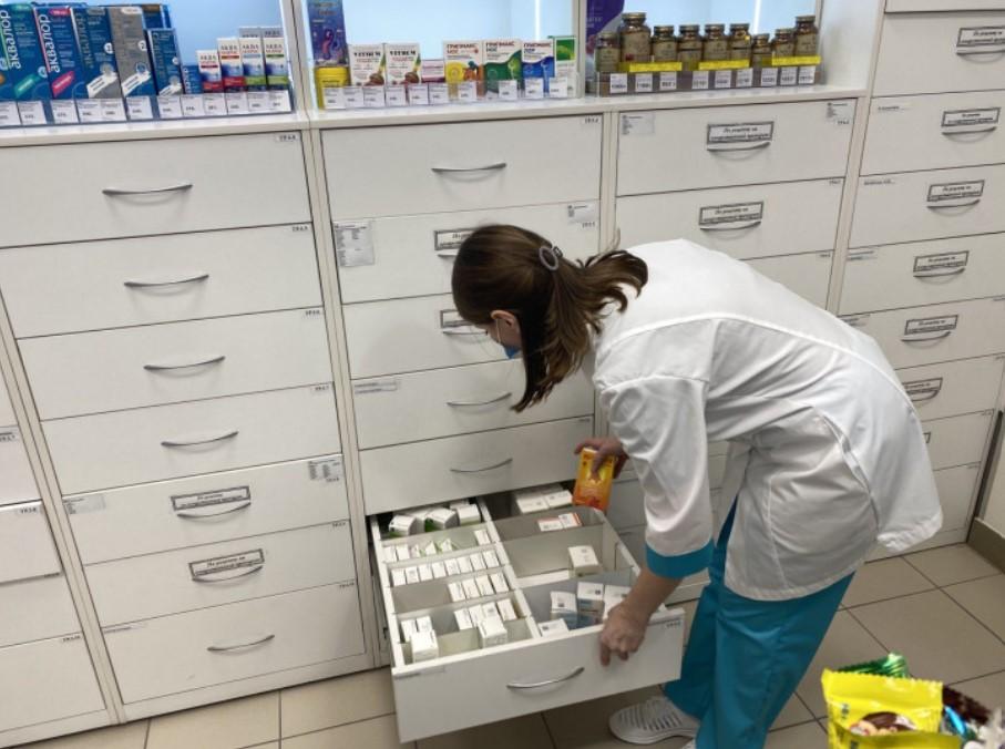 Фото 500 тысяч упаковок антибиотиков и противовирусных привезут в Новосибирск до 30 декабря 2