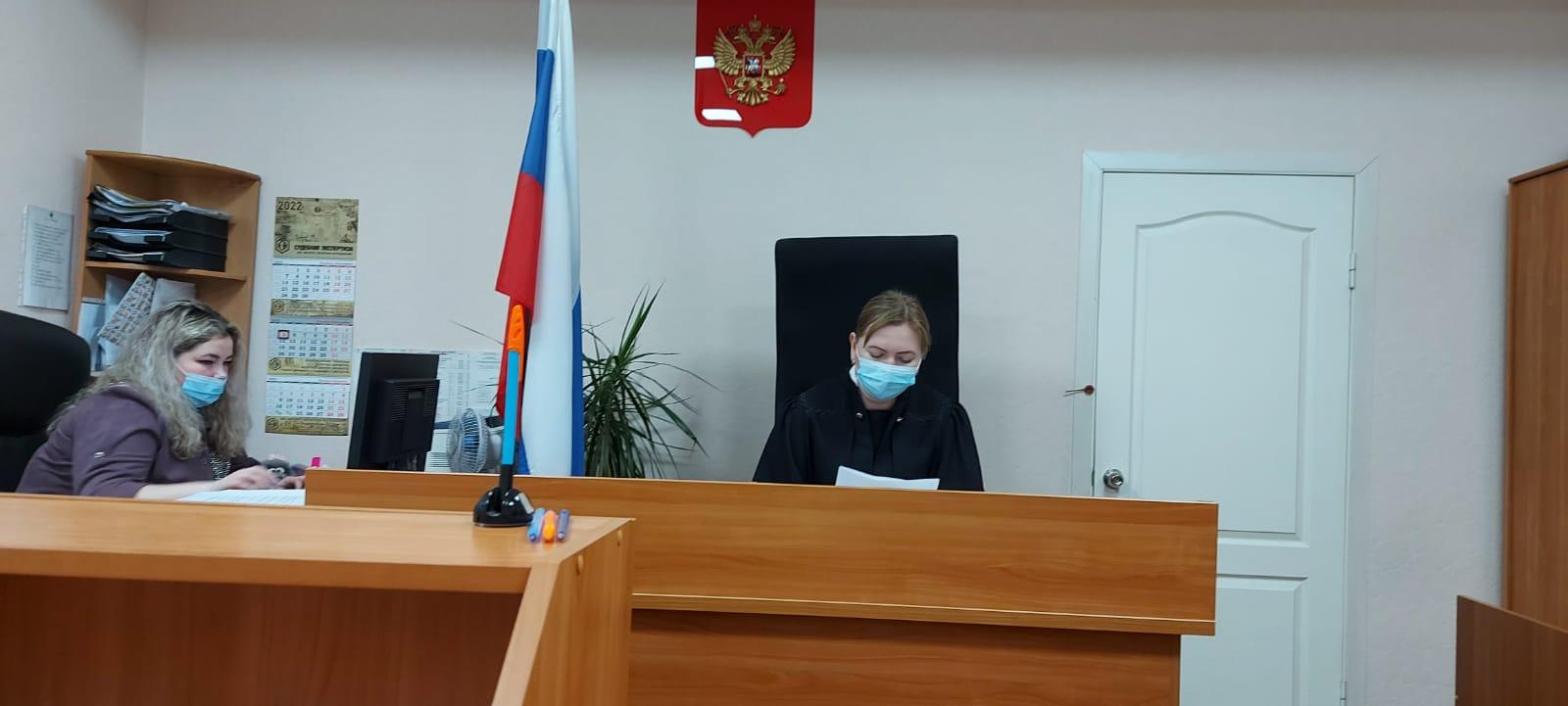 Фото Адвокат избитого из-за бахил в Новосибирске врача пожалуется Бучману на гособвинителя 2