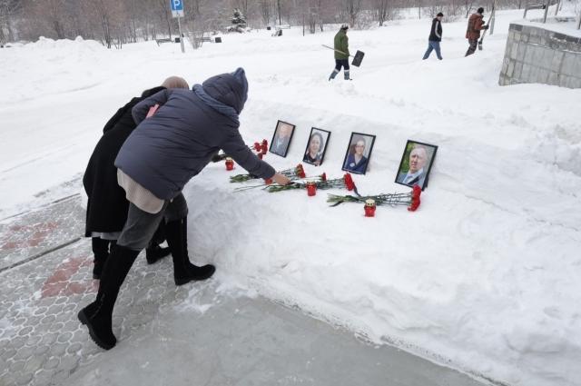 Фото Траур в городе и слёзы врачей: что известно о трагедии в Томске с погибшими на трассе медиками 2
