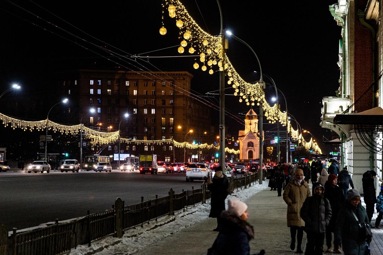 Фото В сказку попали: как выглядит Новогодняя столица России 2022 года - 20 волшебных кадров из Новосибирска 9