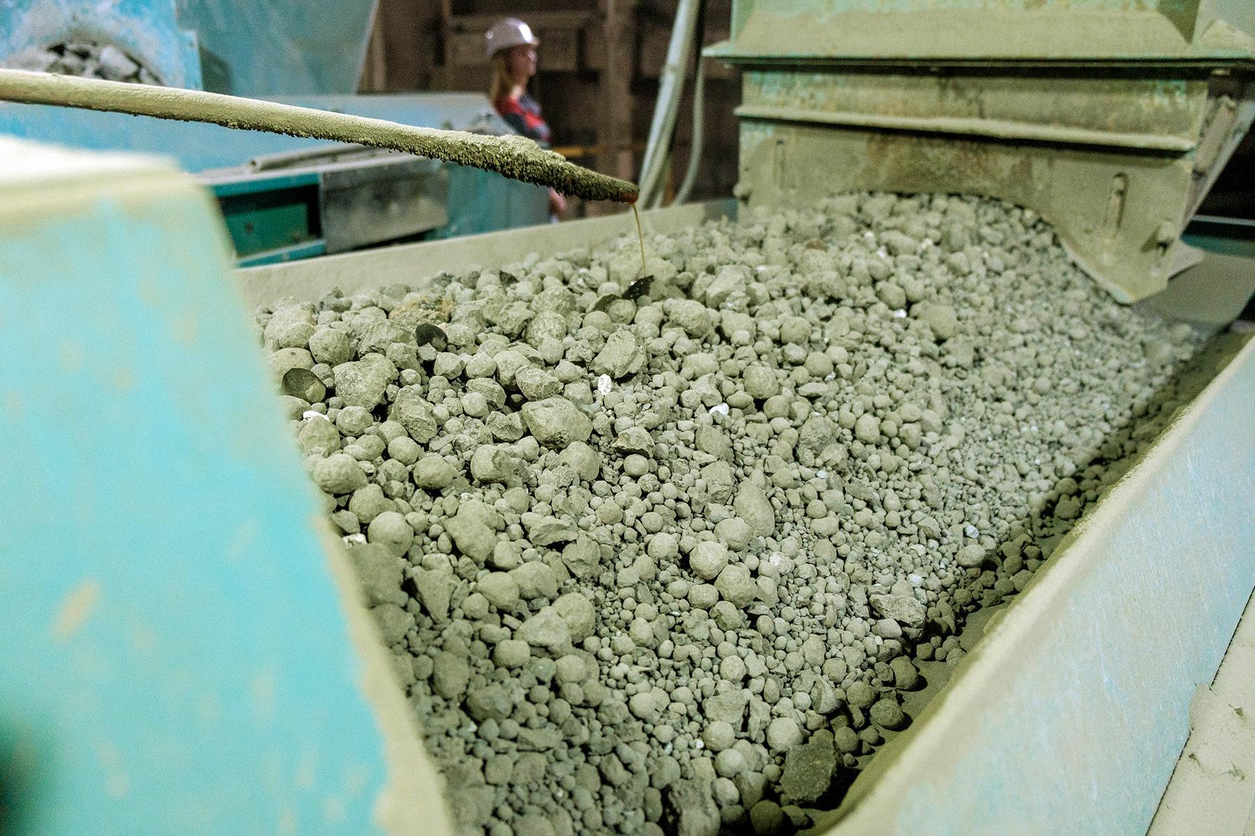 Фото АО «Искитимцемент»: объем фальсификата на цементном рынке увеличивается 6