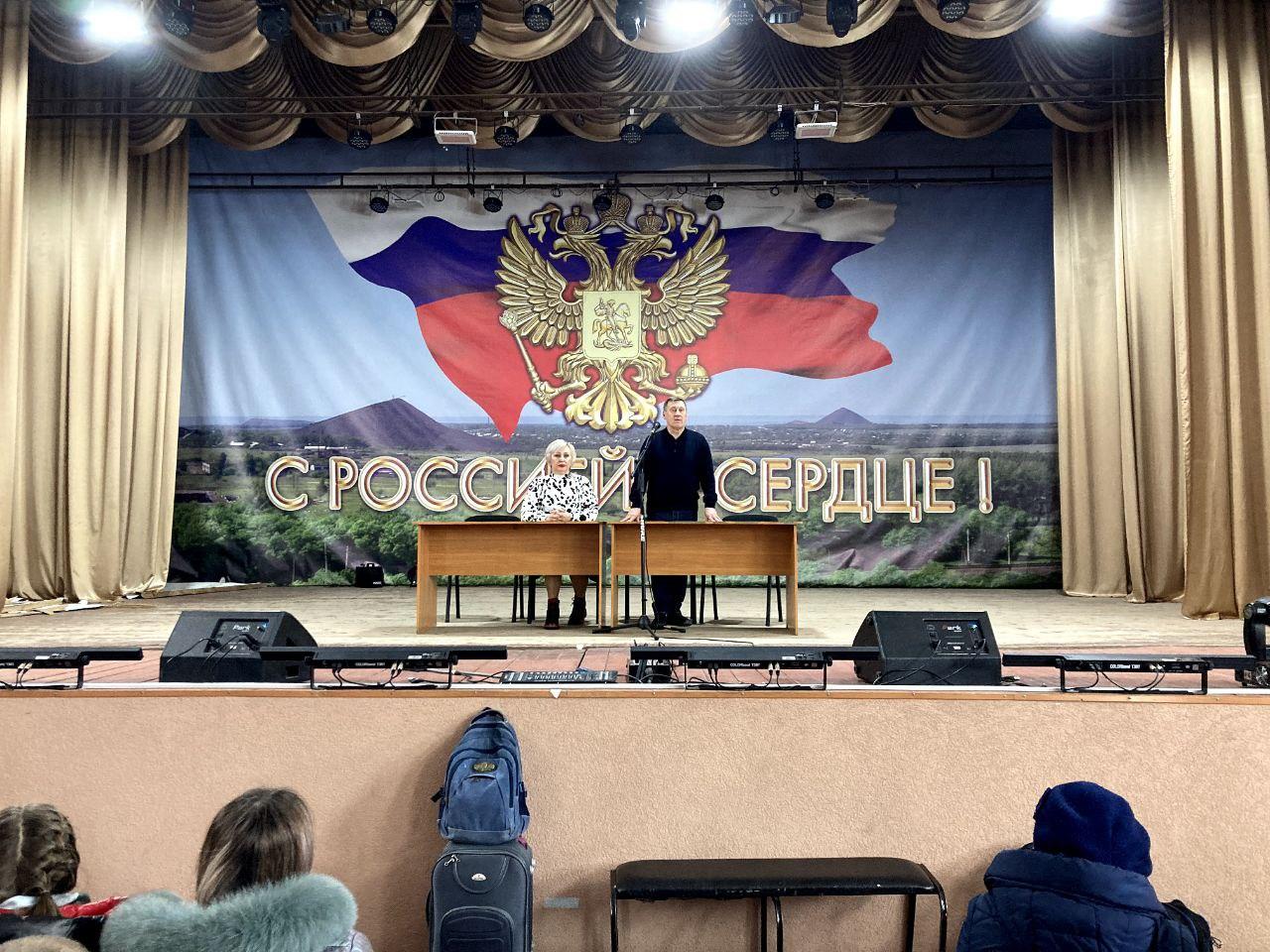 Фото Мэр Новосибирска Локоть отправился в Беловодский район ЛНР 3