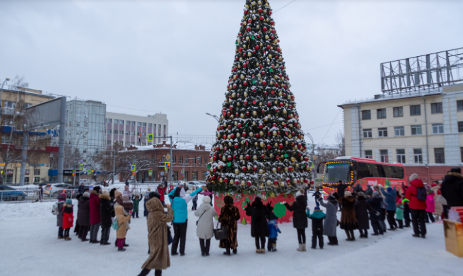 Фото В Новосибирске Деды Морозы и мэр Локоть открыли проект «Новогодняя столица России» — фотоотчет 4