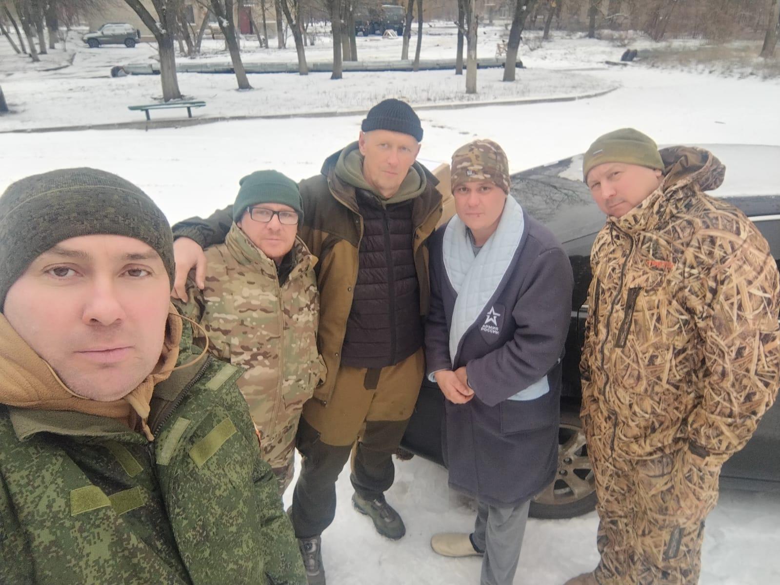 Фото «Навестили Бациллу»: Союз отцов Новосибирской области передал подарки раненым в госпитале Луганска 2
