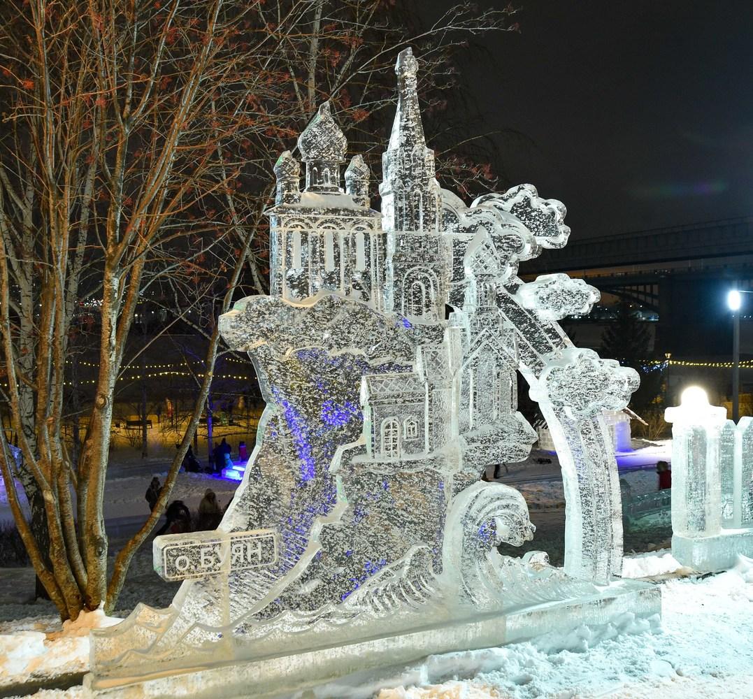 Фото В Новосибирске открылся ледовый городок по мотивам сказок Пушкина. Фоторепортаж 12