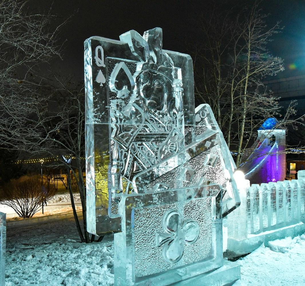 Фото В Новосибирске открылся ледовый городок по мотивам сказок Пушкина. Фоторепортаж 15