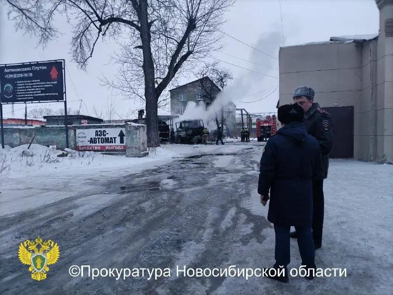 Фото Под Новосибирском загорелась частная АЗС: что известно на данный момент 4