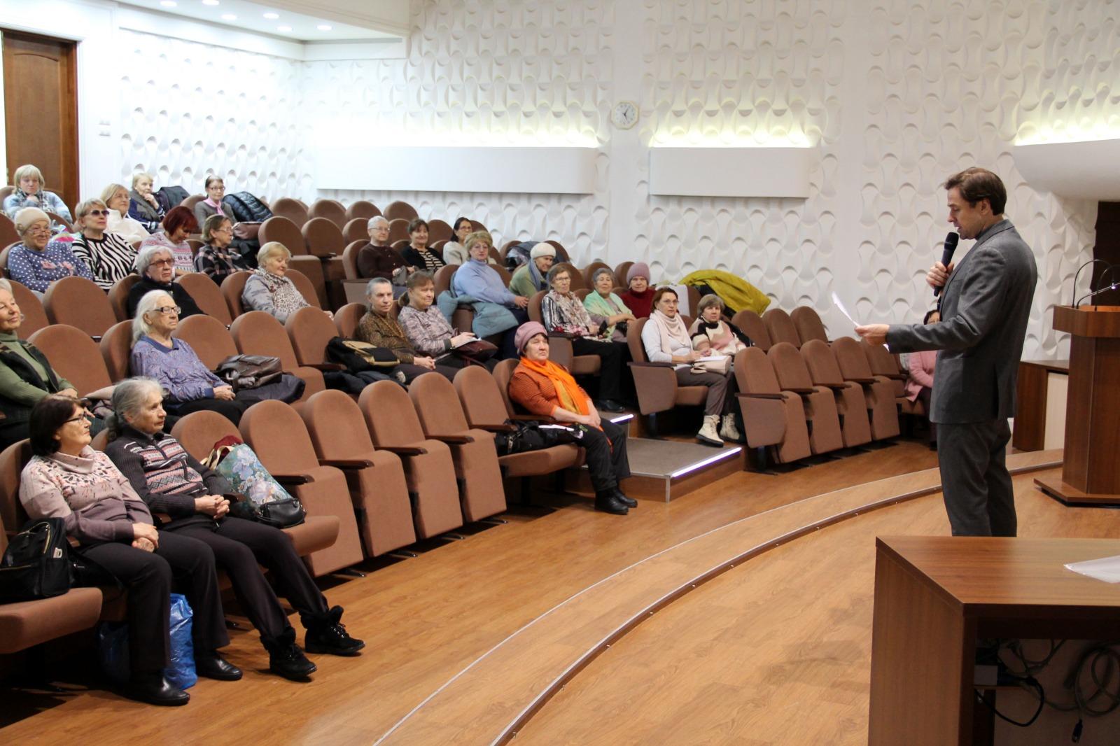 Фото Депутат Аксёненко подвёл итоги региональной недели 4 - Сиб.ФМ Фото Депутат Аксёненко подвёл итоги региональной недели 4