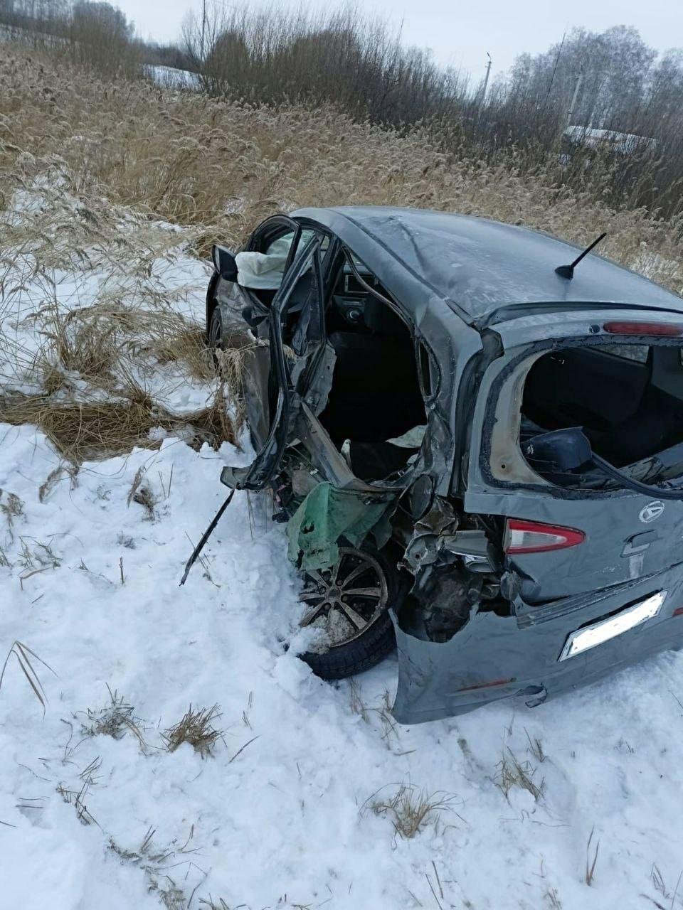 Фото Опубликованы кадры ДТП под Новосибирском, в котором погибли девушка и ребенок 2 - Сиб.ФМ Фото Опубликованы кадры ДТП под Новосибирском, в котором погибли девушка и ребенок 2