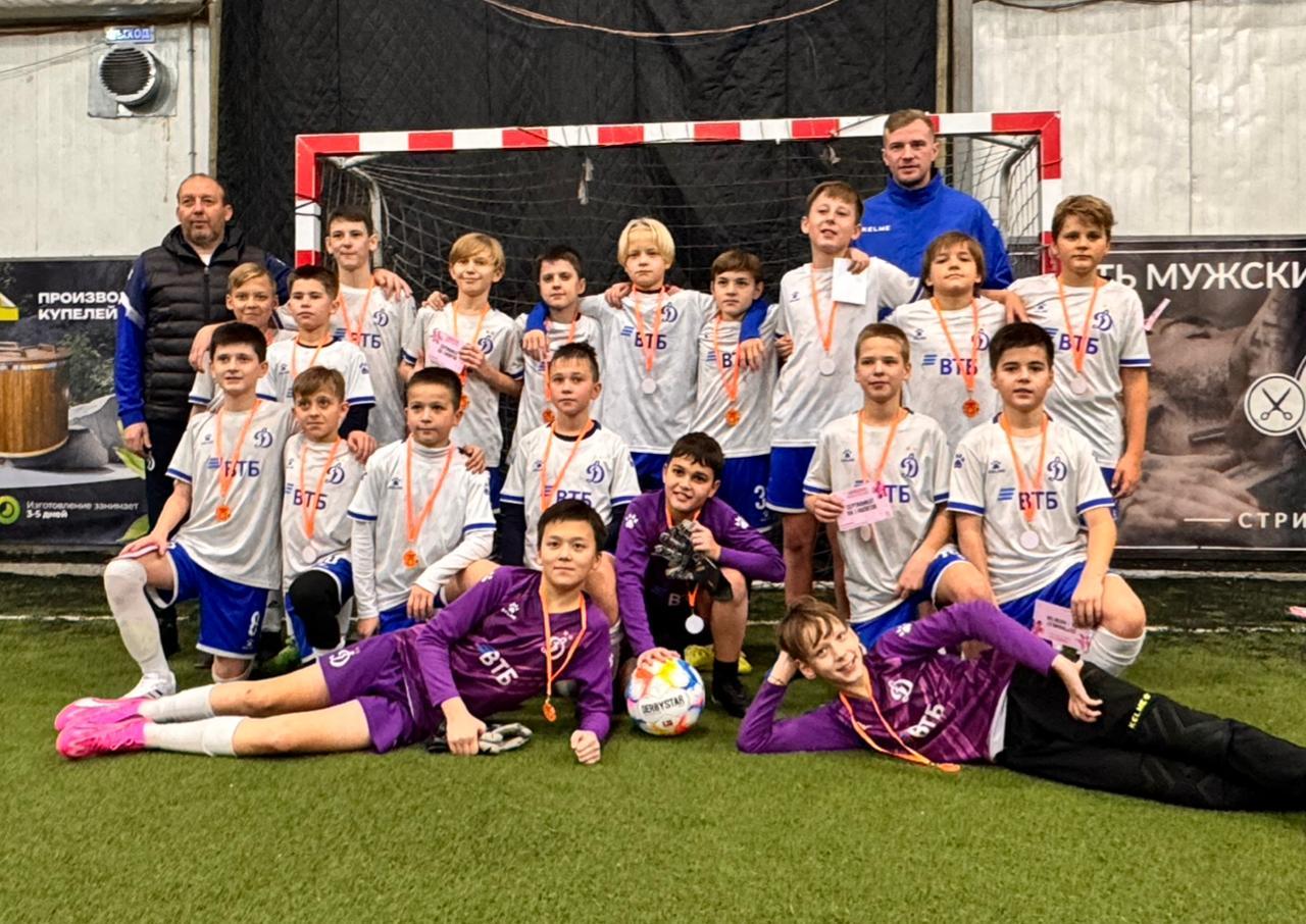 Фото ФШ «Динамо» поздравила своих воспитанников со спортивными достижениями 3 - Сиб.ФМ Фото ФШ «Динамо» поздравила своих воспитанников со спортивными достижениями 3