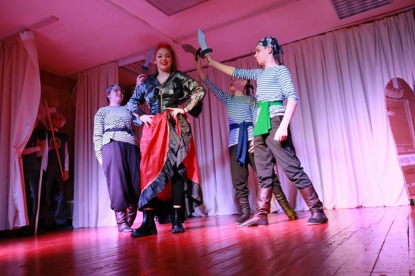 Фото В новосибирском центре помощи детям «Жемчужина» стартовала акция «Каникулы в семьях горожан» 4