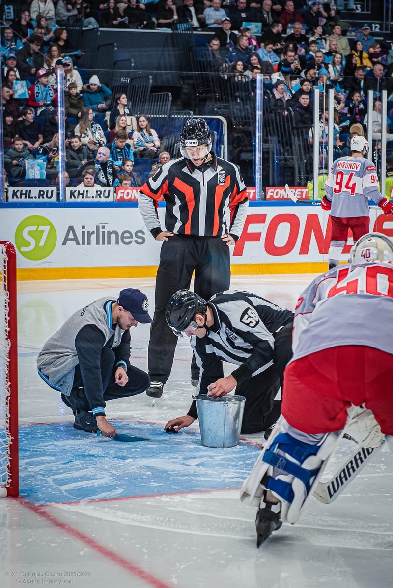 Фото Хоккейная «Сибирь» обидно уступила «Спартаку». Фоторепортаж 13