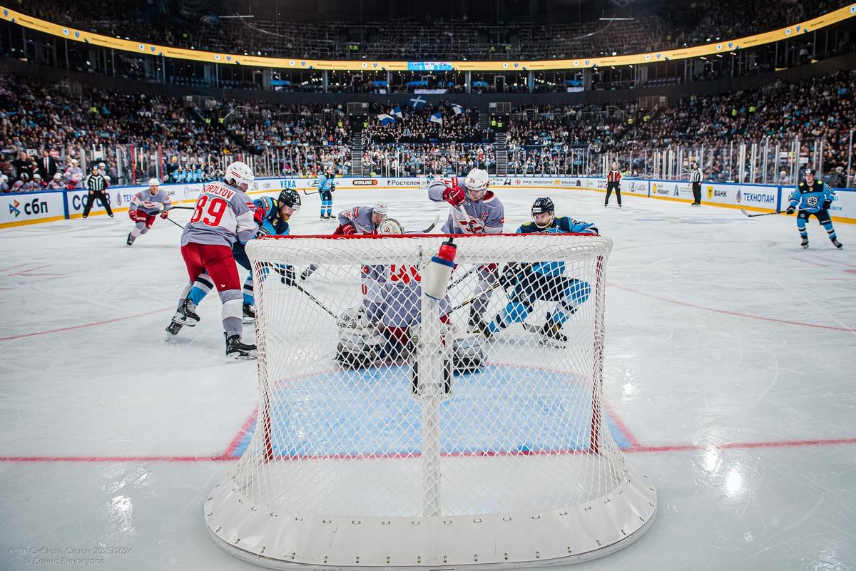 Фото Хоккейная «Сибирь» обидно уступила «Спартаку». Фоторепортаж 16