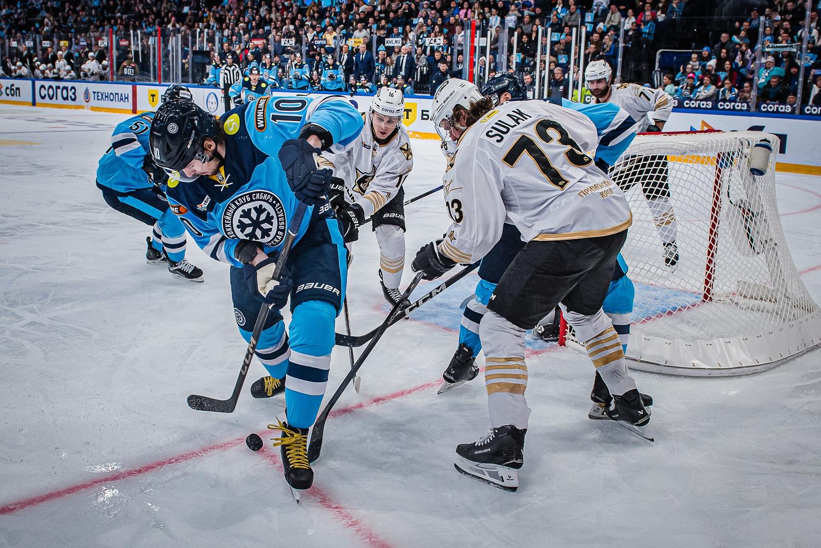 Фото Хоккейная «Сибирь» уступила «Адмиралу» на домашнем льду. Фоторепортаж 16