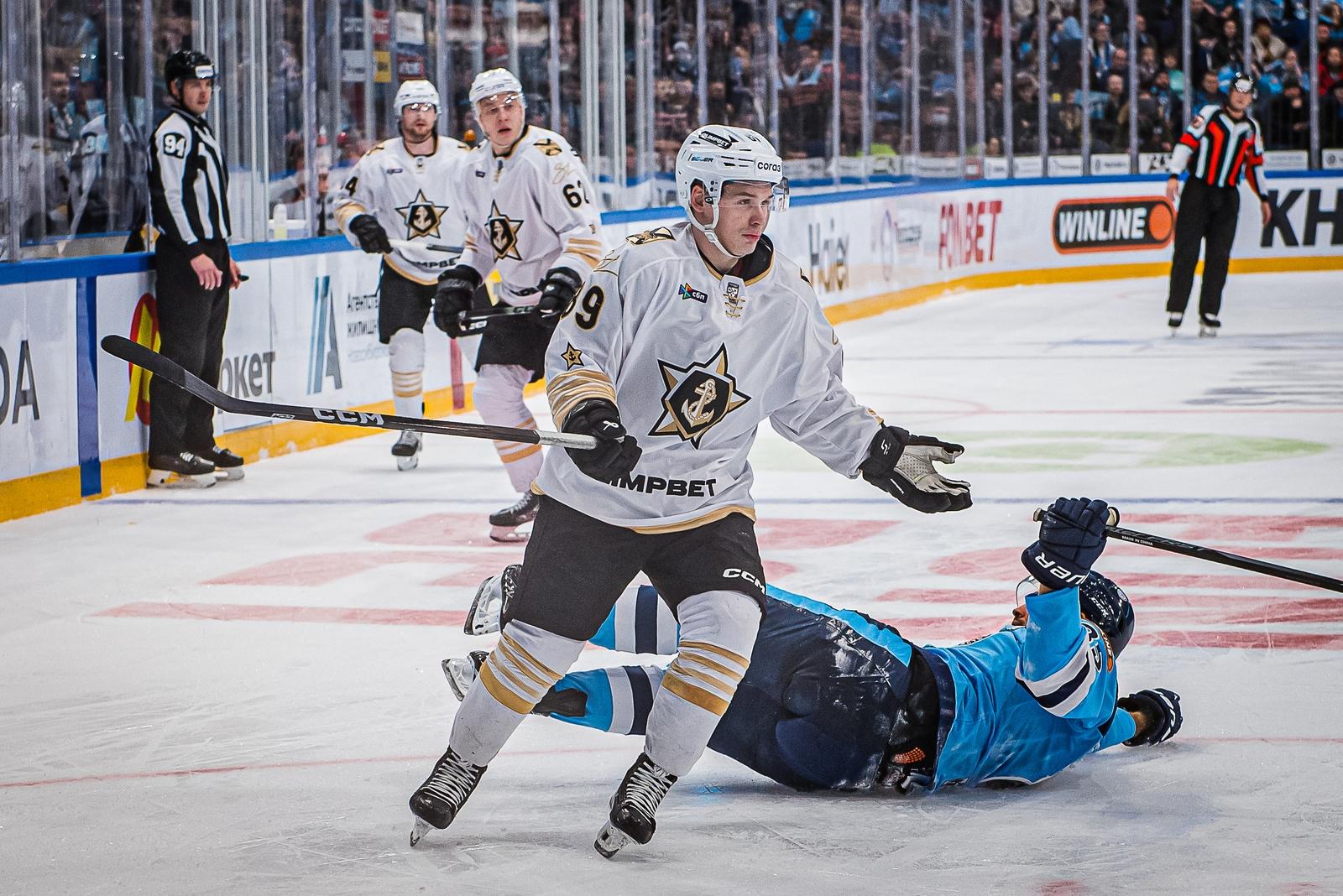 Фото Хоккейная «Сибирь» уступила «Адмиралу» на домашнем льду. Фоторепортаж 18