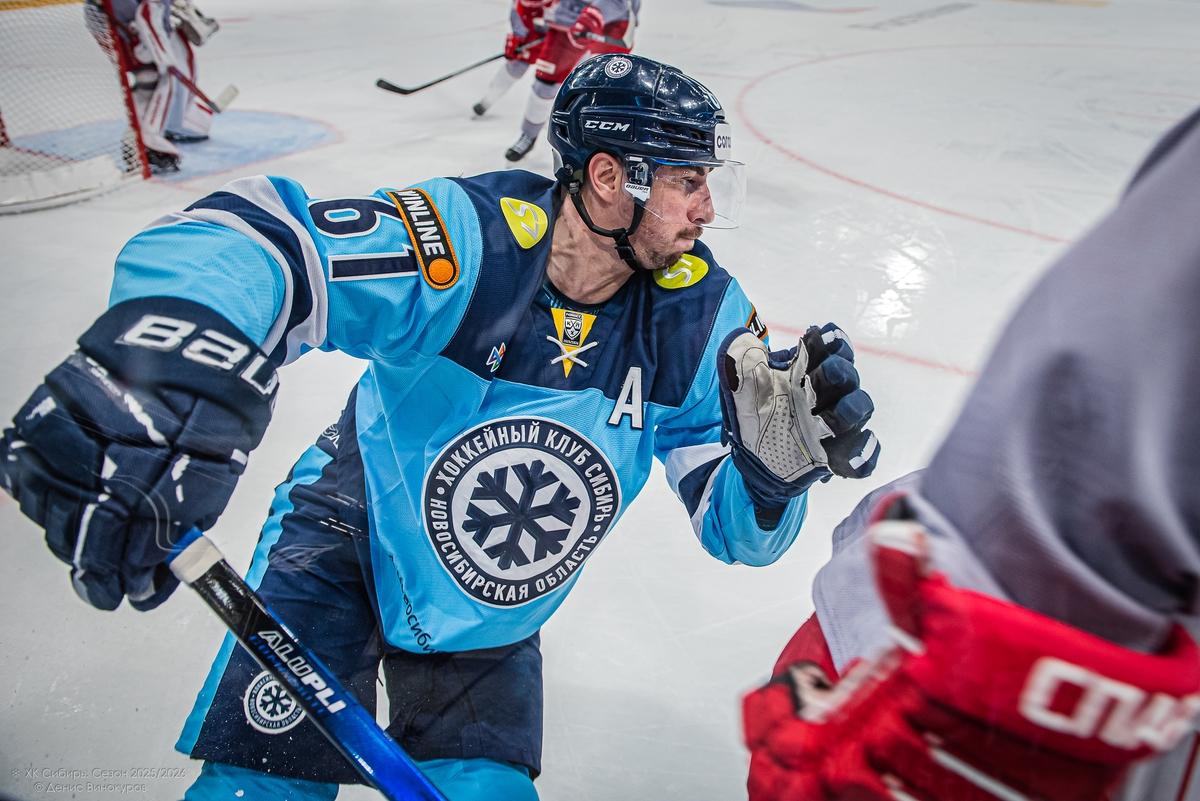 Фото Хоккейная «Сибирь» обидно уступила «Спартаку». Фоторепортаж 4