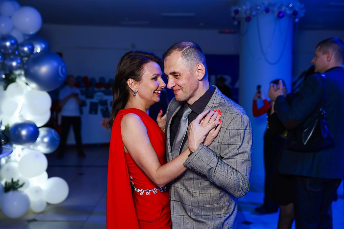 Фото «Настоящие успехи рождаются в команде»: медиахолдинг «Сиб.фм Group» подвёл итоги года. Фоторепортаж 36 - Сиб.ФМ Фото «Настоящие успехи рождаются в команде»: медиахолдинг «Сиб.фм Group» подвёл итоги года. Фоторепортаж 36