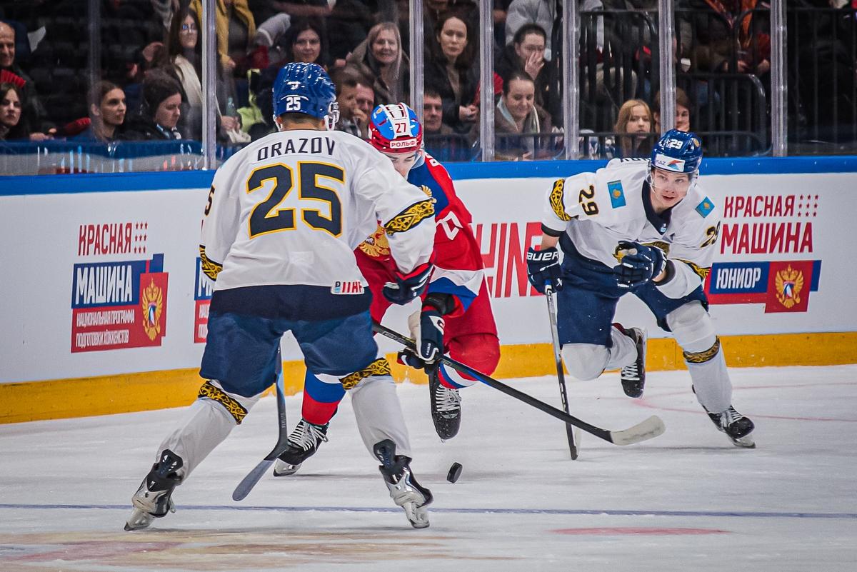 Фото Сборная «Россия 25» одержала победу на турнире по хоккею 3х3 на Кубке Первого канала в Новосибирске. Фоторепортаж 6