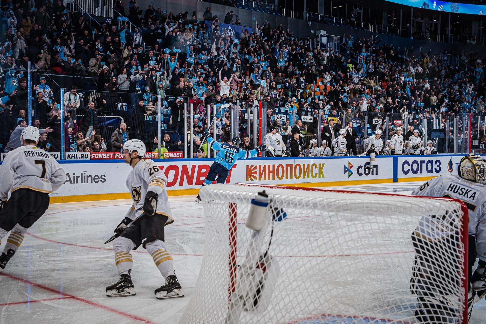 Фото Хоккейная «Сибирь» уступила «Адмиралу» на домашнем льду. Фоторепортаж 4