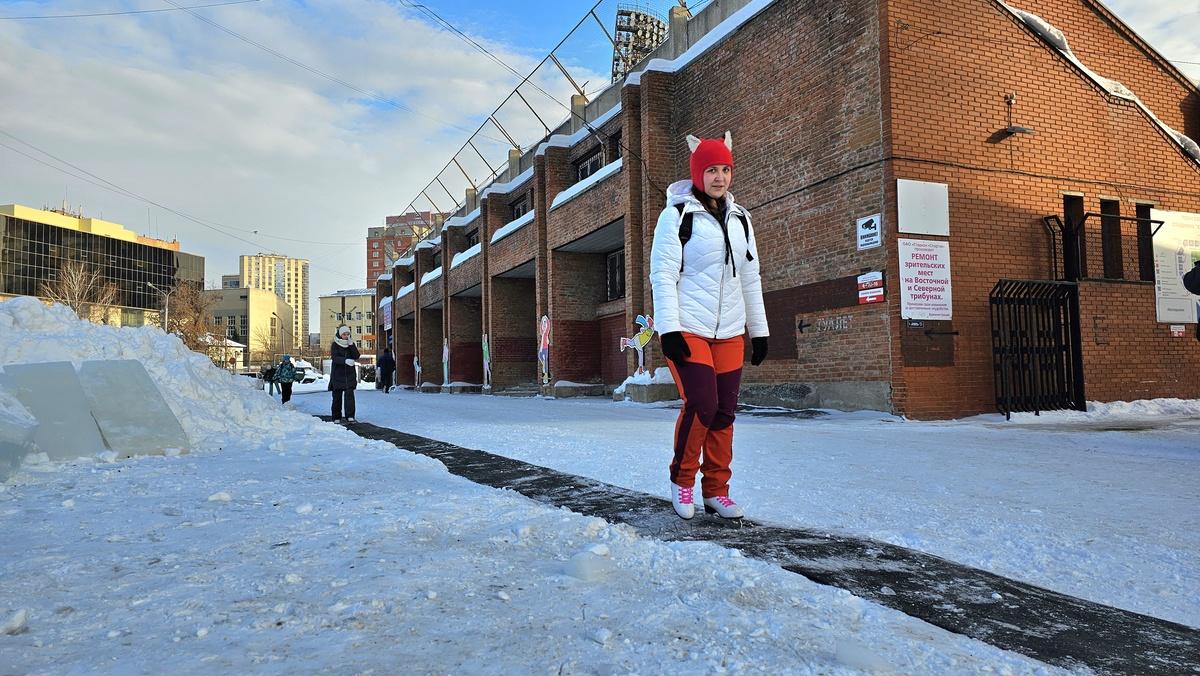 Фото Самый большой каток Новосибирска открылся на стадионе «Спартак». Фоторепортаж 7 - Сиб.ФМ Фото Самый большой каток Новосибирска открылся на стадионе «Спартак». Фоторепортаж 7