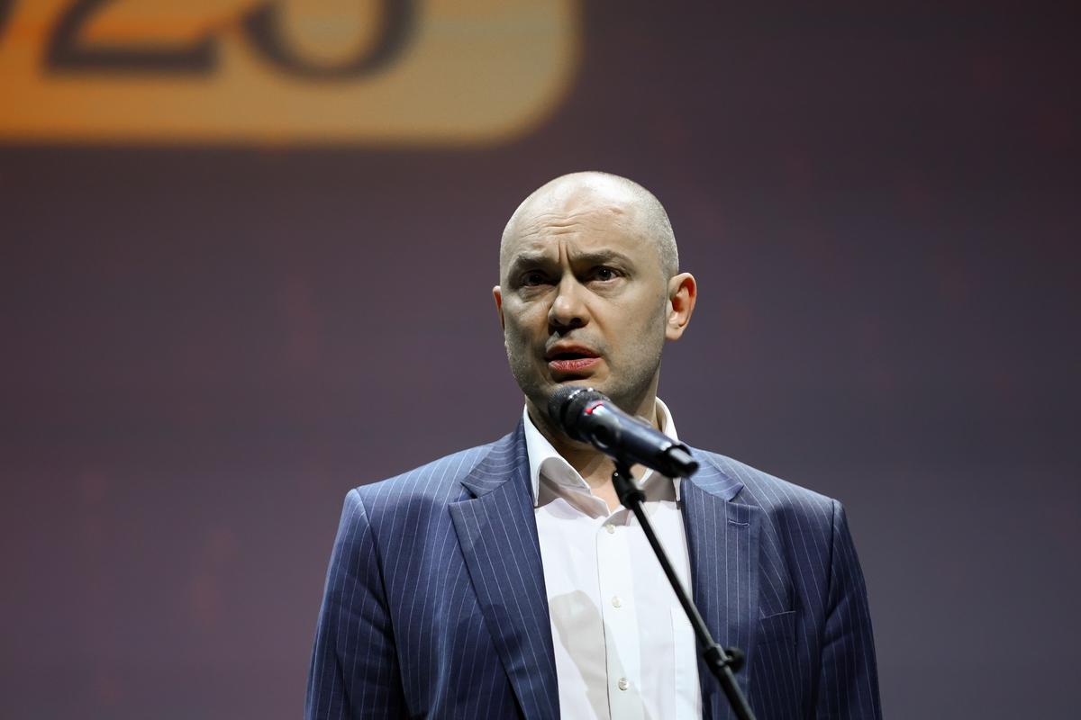 Фото «Настоящие успехи рождаются в команде»: медиахолдинг «Сиб.фм Group» подвёл итоги года. Фоторепортаж 8 - Сиб.ФМ Фото «Настоящие успехи рождаются в команде»: медиахолдинг «Сиб.фм Group» подвёл итоги года. Фоторепортаж 8