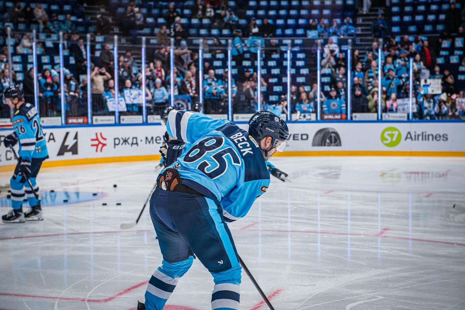 Фото Хоккейная «Сибирь» обыграла «Авангард» со счётом 4:2. Фоторепортаж 3