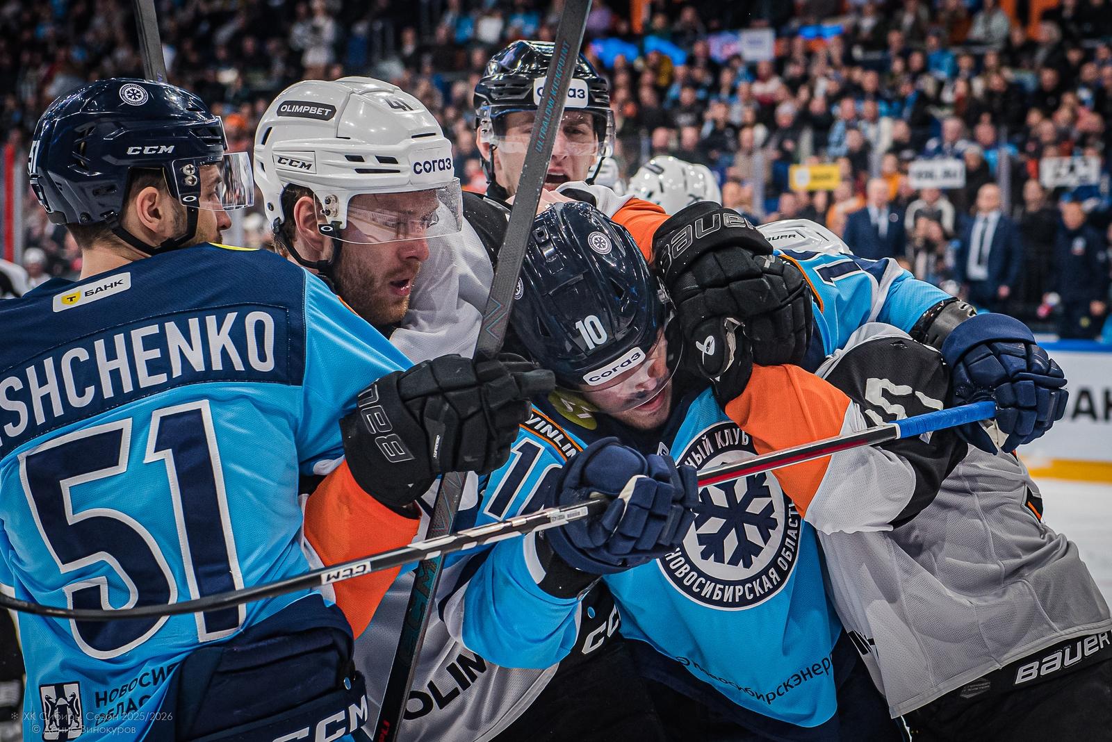 Фото Хоккейная «Сибирь» выдержала напор и победила «Амур». Фоторепортаж 23