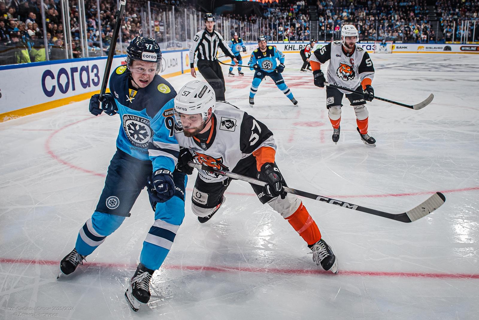 Фото Хоккейная «Сибирь» выдержала напор и победила «Амур». Фоторепортаж 27