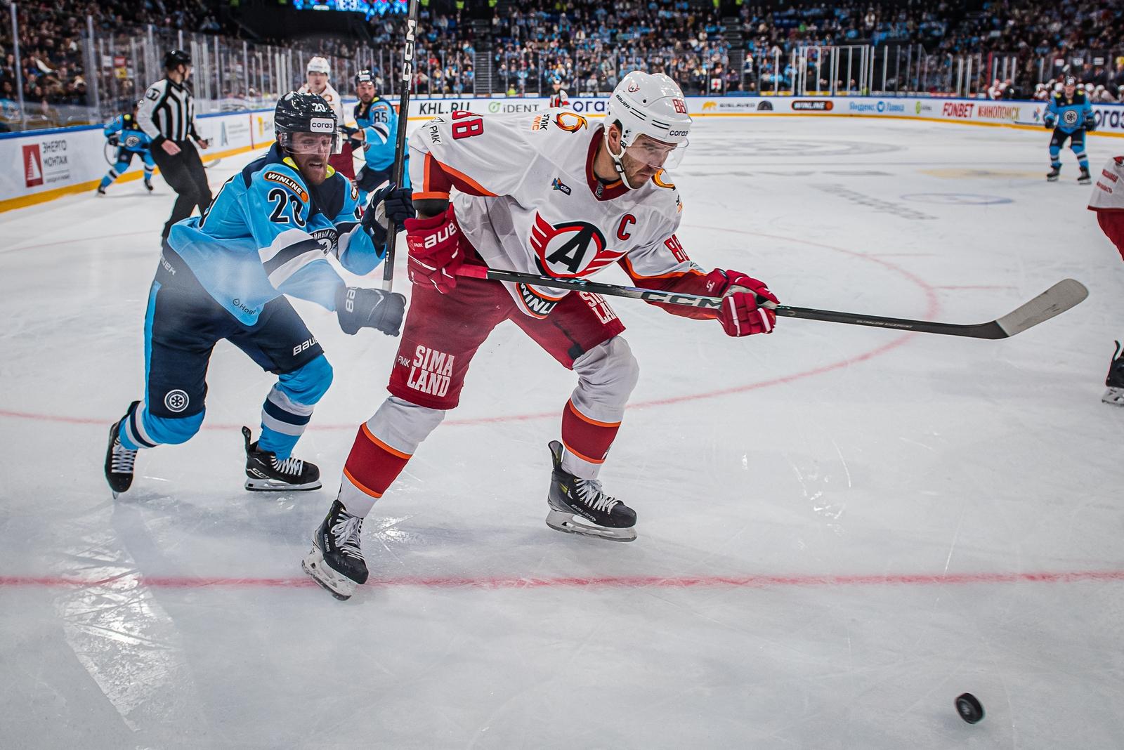 Фото Хоккейная «Сибирь» «всухую» проиграла «Автомобилисту» на домашнем льду. Фоторепортаж 17