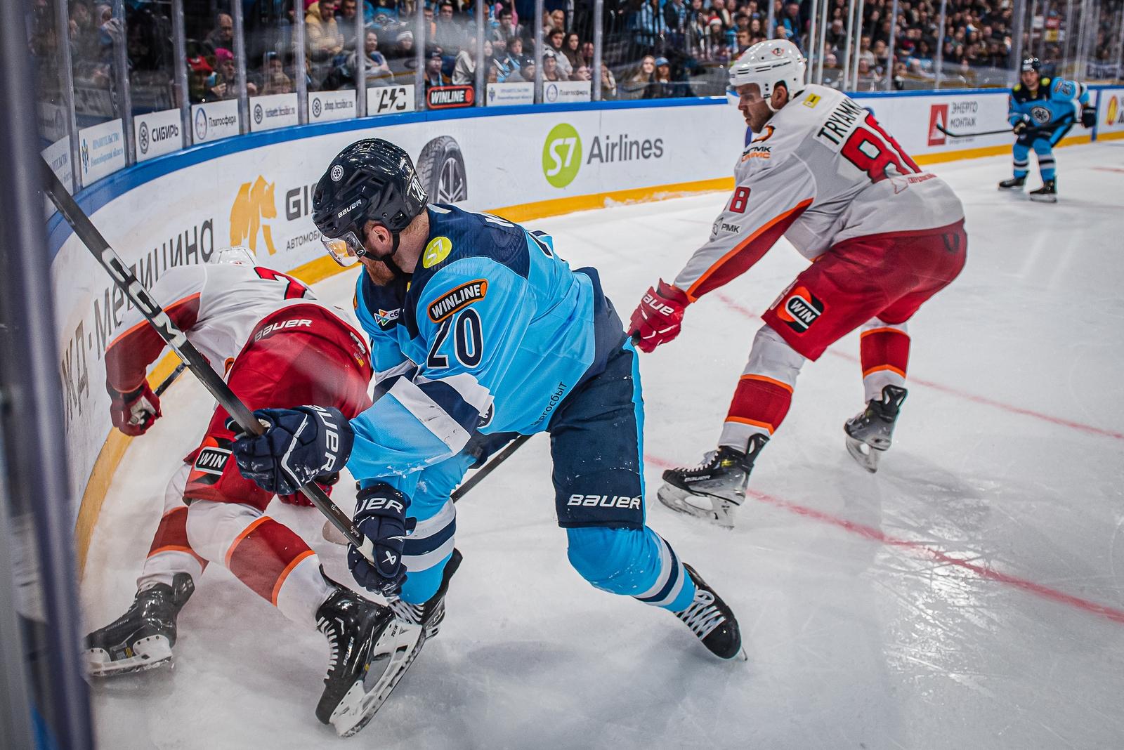 Фото Хоккейная «Сибирь» «всухую» проиграла «Автомобилисту» на домашнем льду. Фоторепортаж 18