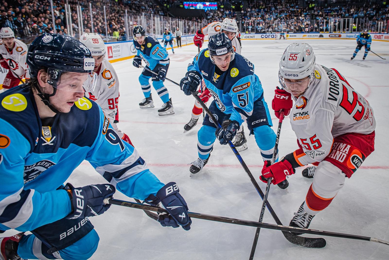 Фото Хоккейная «Сибирь» «всухую» проиграла «Автомобилисту» на домашнем льду. Фоторепортаж 22