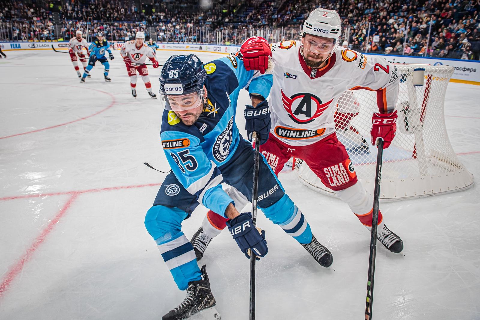 Фото Хоккейная «Сибирь» «всухую» проиграла «Автомобилисту» на домашнем льду. Фоторепортаж 27