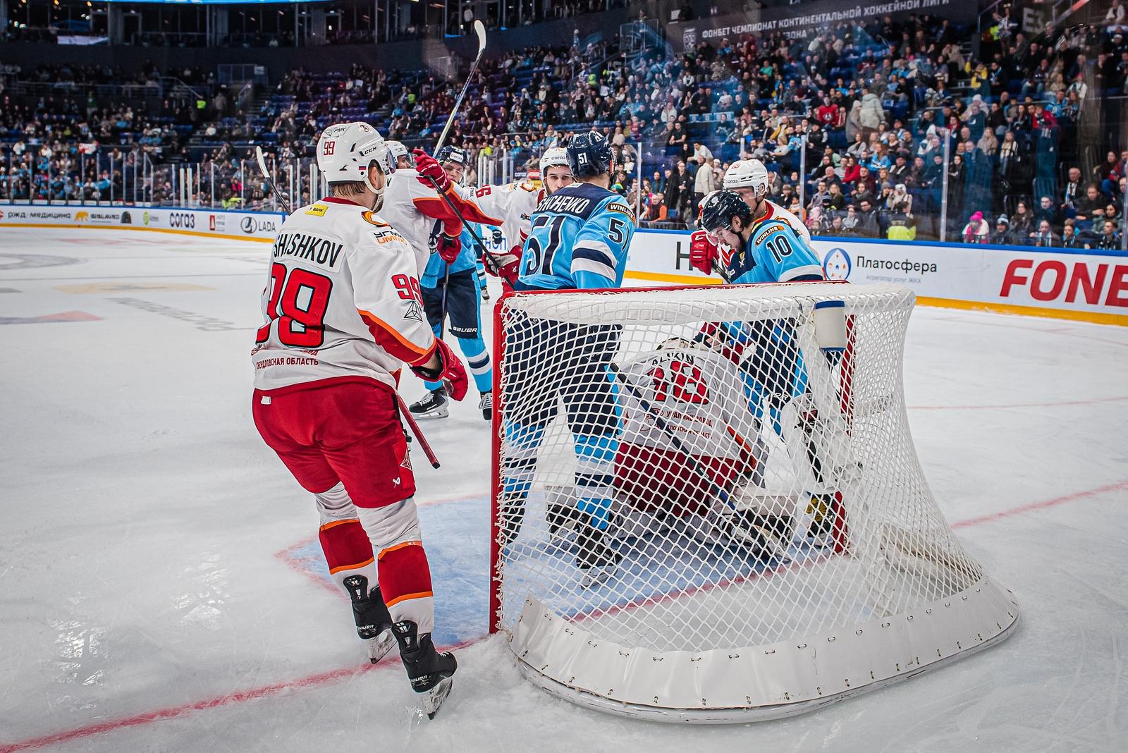Фото Хоккейная «Сибирь» «всухую» проиграла «Автомобилисту» на домашнем льду. Фоторепортаж 28