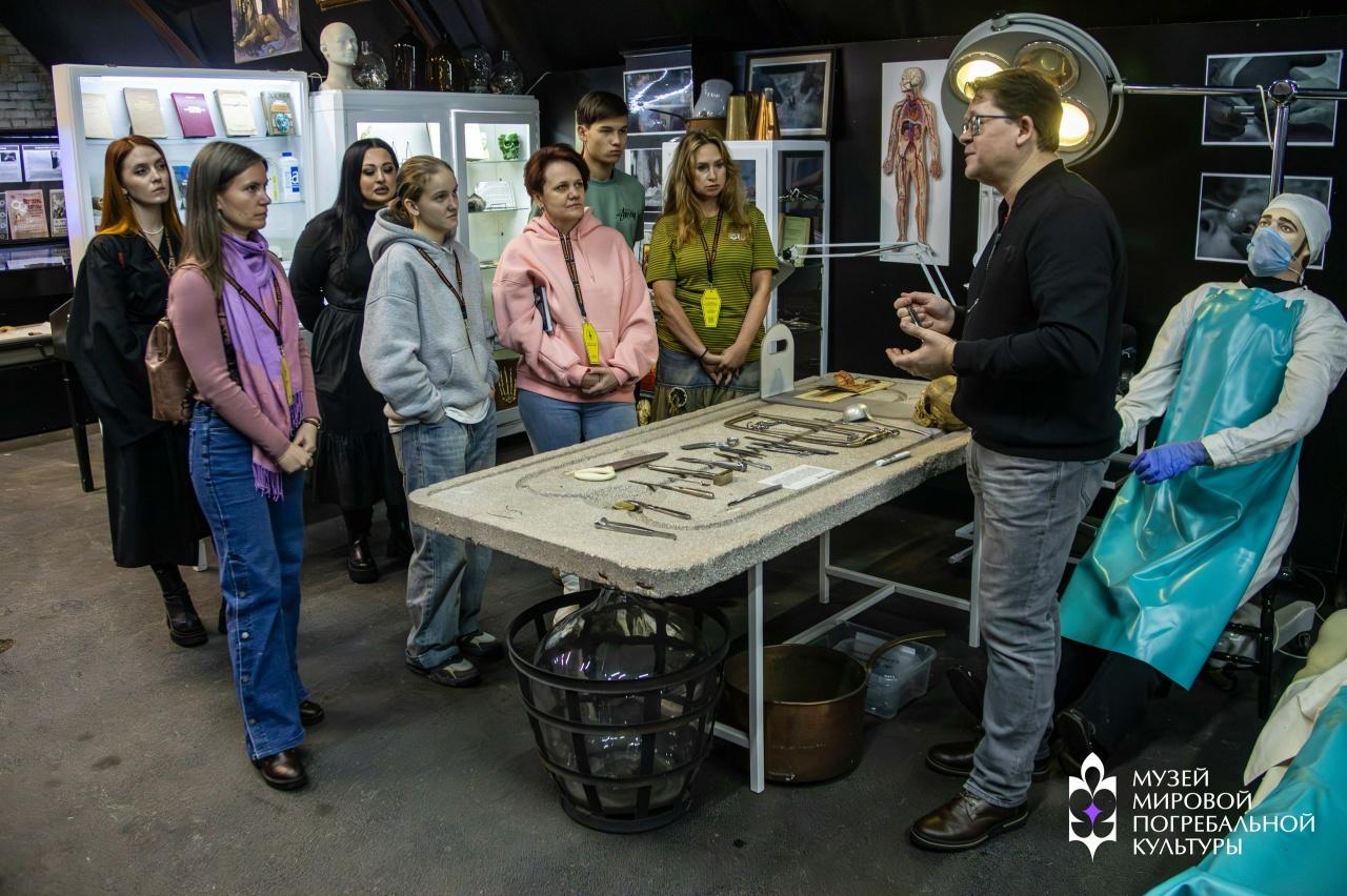 Фото Год расширения горизонтов: как Музей мировой погребальной культуры в Новосибирске заговорил о жизни громче всех 8 - Сиб.ФМ Фото Год расширения горизонтов: как Музей мировой погребальной культуры в Новосибирске заговорил о жизни громче всех 8