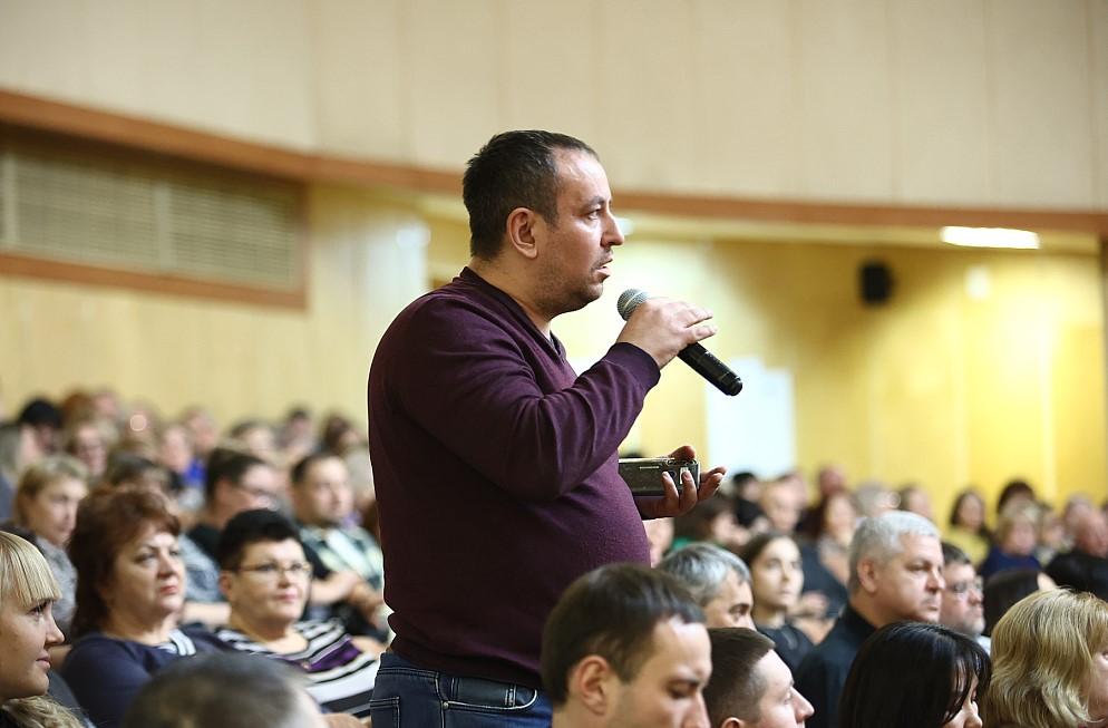 Фото Жители Дзержинского района обсудили с мэром Новосибирска проблемы транспорта и благоустройства 4 - Сиб.ФМ Фото Жители Дзержинского района обсудили с мэром Новосибирска проблемы транспорта и благоустройства 4