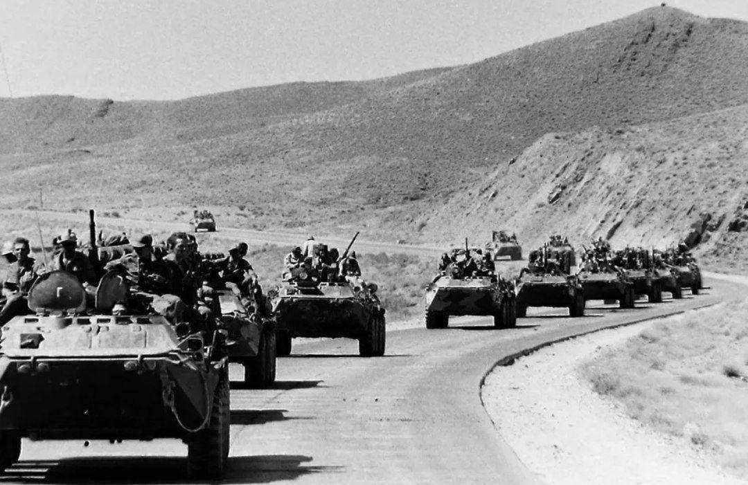 Фото Ввод советских войск в Афганистан: фотокарточки к памятной дате 7