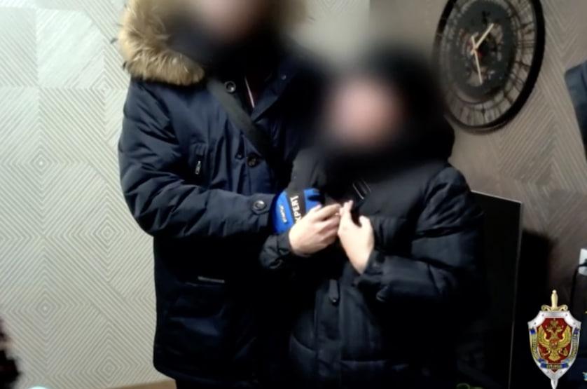 Фото Задержание подростков, авария на теплосетях и смертельное ДТП: главное в Новосибирске за 6 декабря 2 - Сиб.ФМ Фото Задержание подростков, авария на теплосетях и смертельное ДТП: главное в Новосибирске за 6 декабря 2