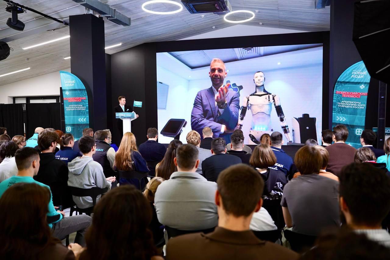 Фото Роботы, ИИ и стартапы: в Новосибирске «Новые люди» обсудили сотрудничество инженеров и предпринимателей 2 - Сиб.ФМ Фото Роботы, ИИ и стартапы: в Новосибирске «Новые люди» обсудили сотрудничество инженеров и предпринимателей 2