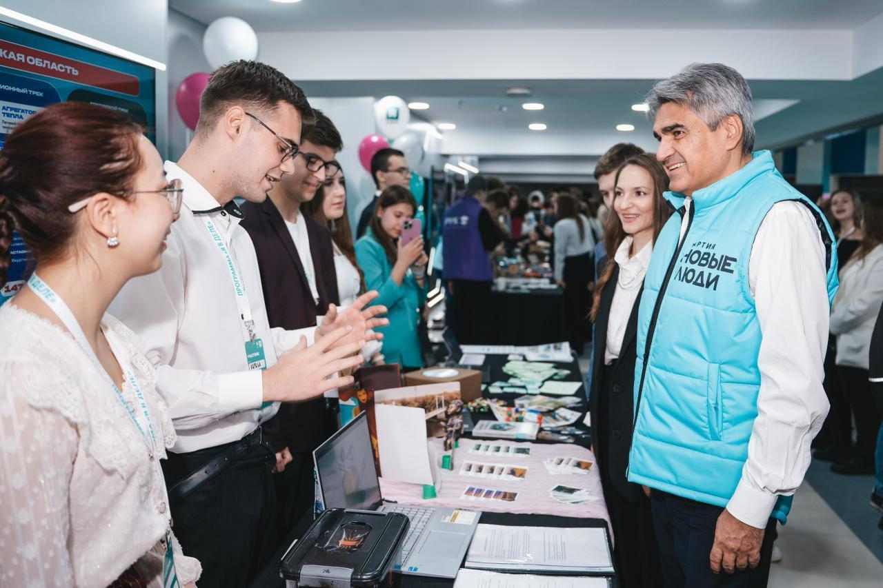 Фото В Томской области партия «Новые люди» помогла студентам создать проект творческого бюро кастомизации одежды 3 - Сиб.ФМ Фото В Томской области партия «Новые люди» помогла студентам создать проект творческого бюро кастомизации одежды 3