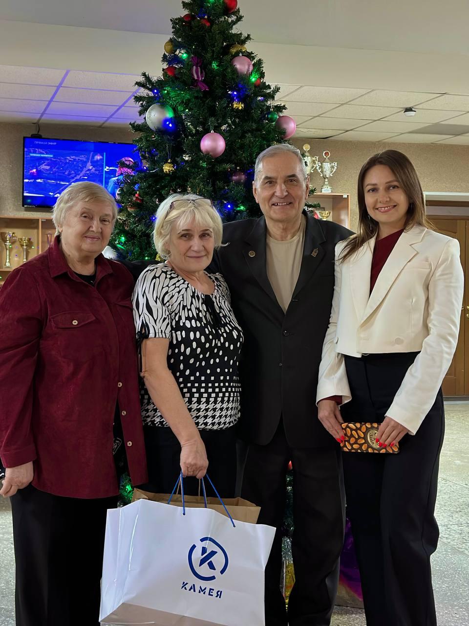 Фото Мечты сбываются: «Ёлка желаний» исполнила новогоднее желание ветерана педагогического труда 2