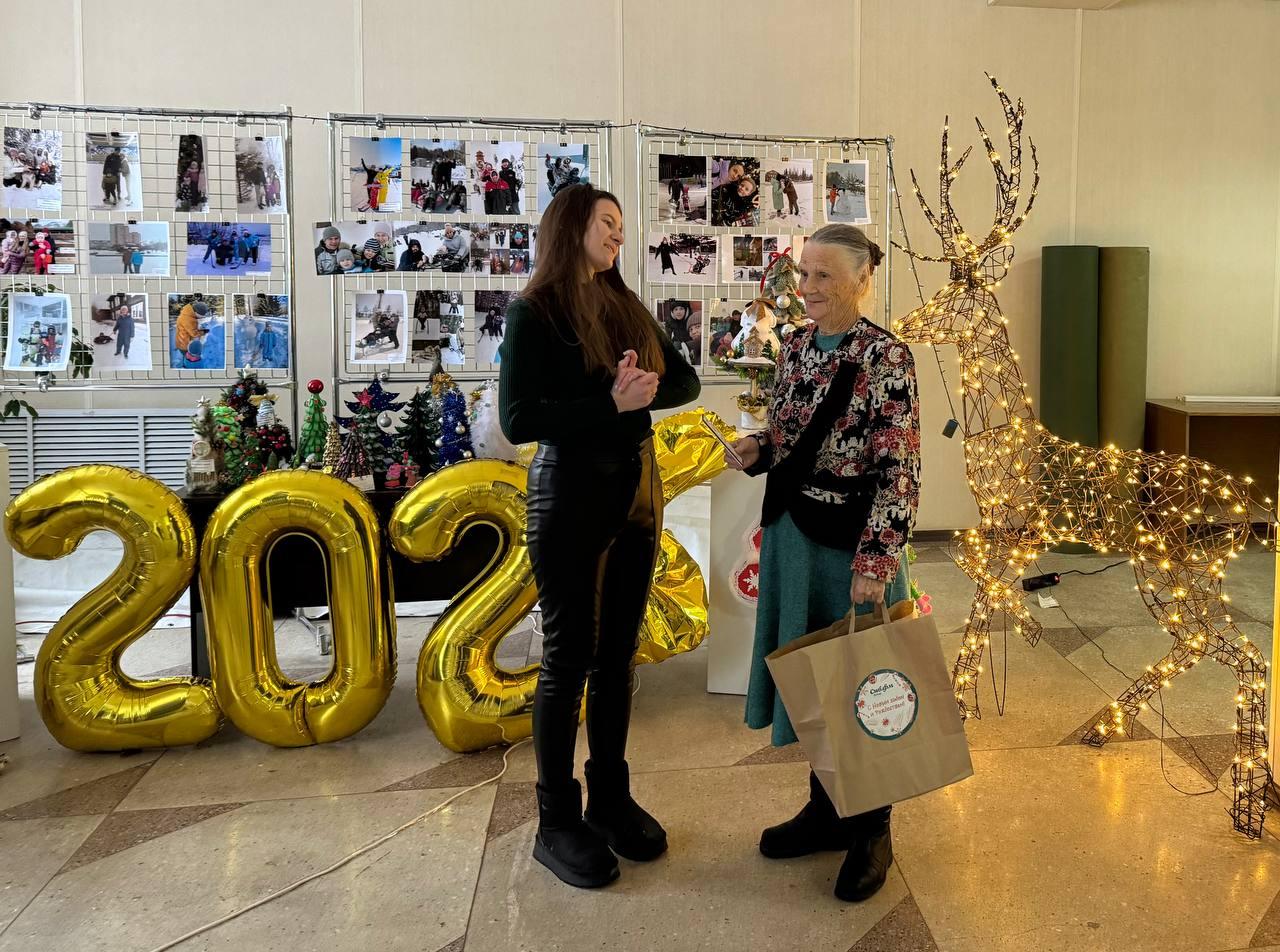 Фото В Новосибирске исполнилось новогоднее желание 90-летней участницы войны Александры Ларионовой 2