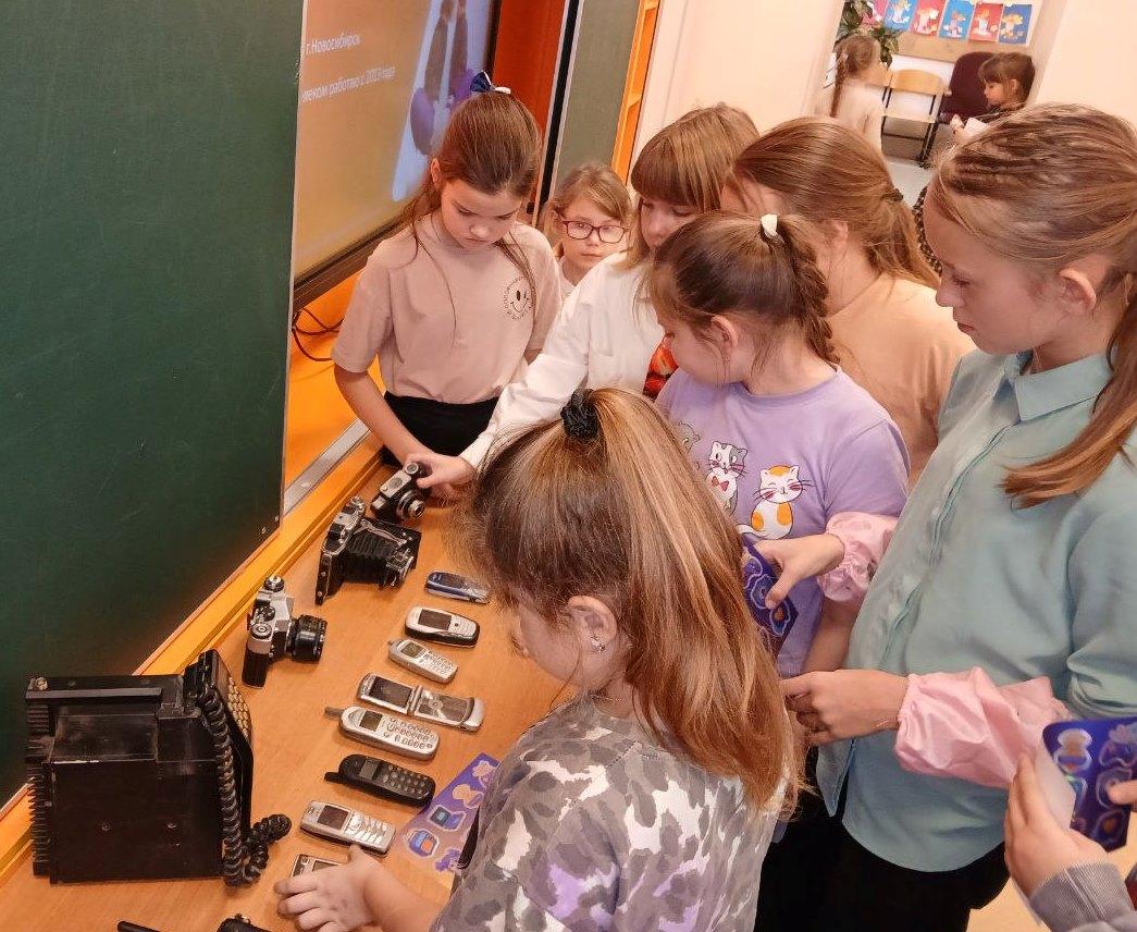 Фото Безопасный цифровой мир: «Ростелеком» научил киберграмотности школьников села Болотное 3