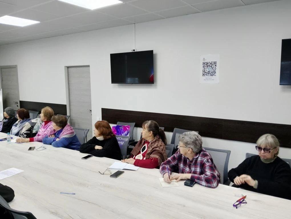 Фото Нейросети на службе у пенсионеров: мастер-класс от «Ростелекома» 3 - Сиб.ФМ Фото Нейросети на службе у пенсионеров: мастер-класс от «Ростелекома» 3